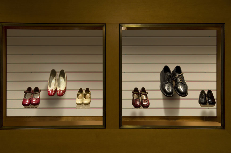 retail slatwall display panels for shoe store